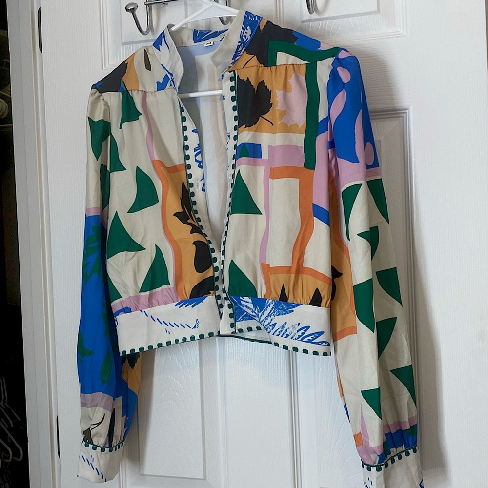 Colorful Top size|M don’t know brand.